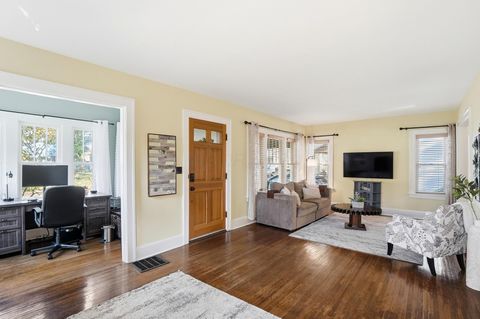 Tiny photo for 35 Hiawatha Avenue, Westerville, OH 43081 (MLS # 225042097)