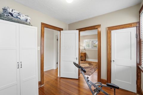 Tiny photo for 35 Hiawatha Avenue, Westerville, OH 43081 (MLS # 225042097)