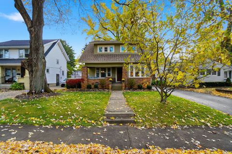 Tiny photo for 35 Hiawatha Avenue, Westerville, OH 43081 (MLS # 225042097)