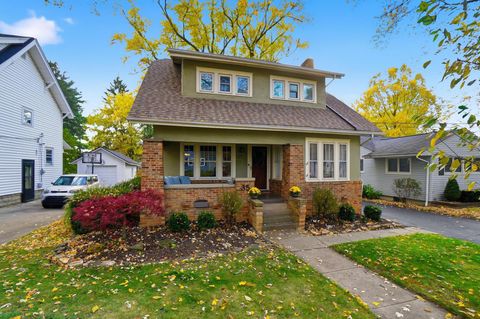 Photo of 35 Hiawatha Avenue, Westerville, OH 43081 (MLS # 225042097)