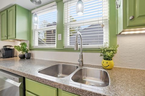 Tiny photo for 35 Hiawatha Avenue, Westerville, OH 43081 (MLS # 225042097)