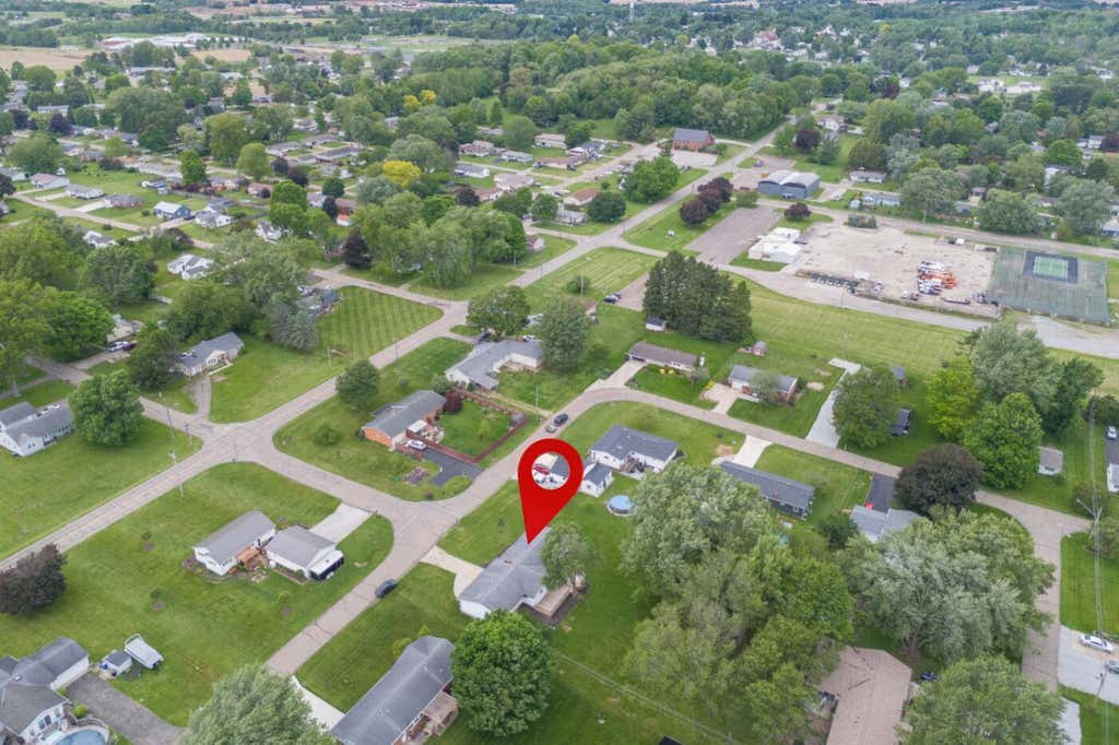 Photo of 1 Freeway Avenue, Fredericktown, OH 43019 (MLS # 226022664)