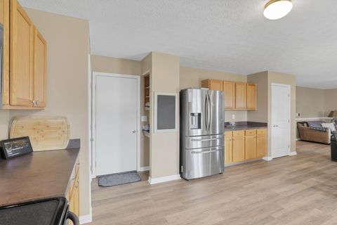 Tiny photo for 2415 Angelfire Drive, Grove City, OH 43123 (MLS # 225045245)