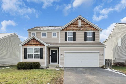 Photo of 2415 Angelfire Drive, Grove City, OH 43123 (MLS # 225045245)