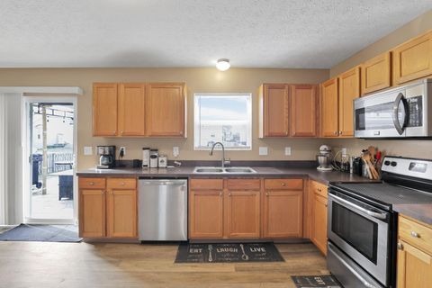 Tiny photo for 2415 Angelfire Drive, Grove City, OH 43123 (MLS # 225045245)