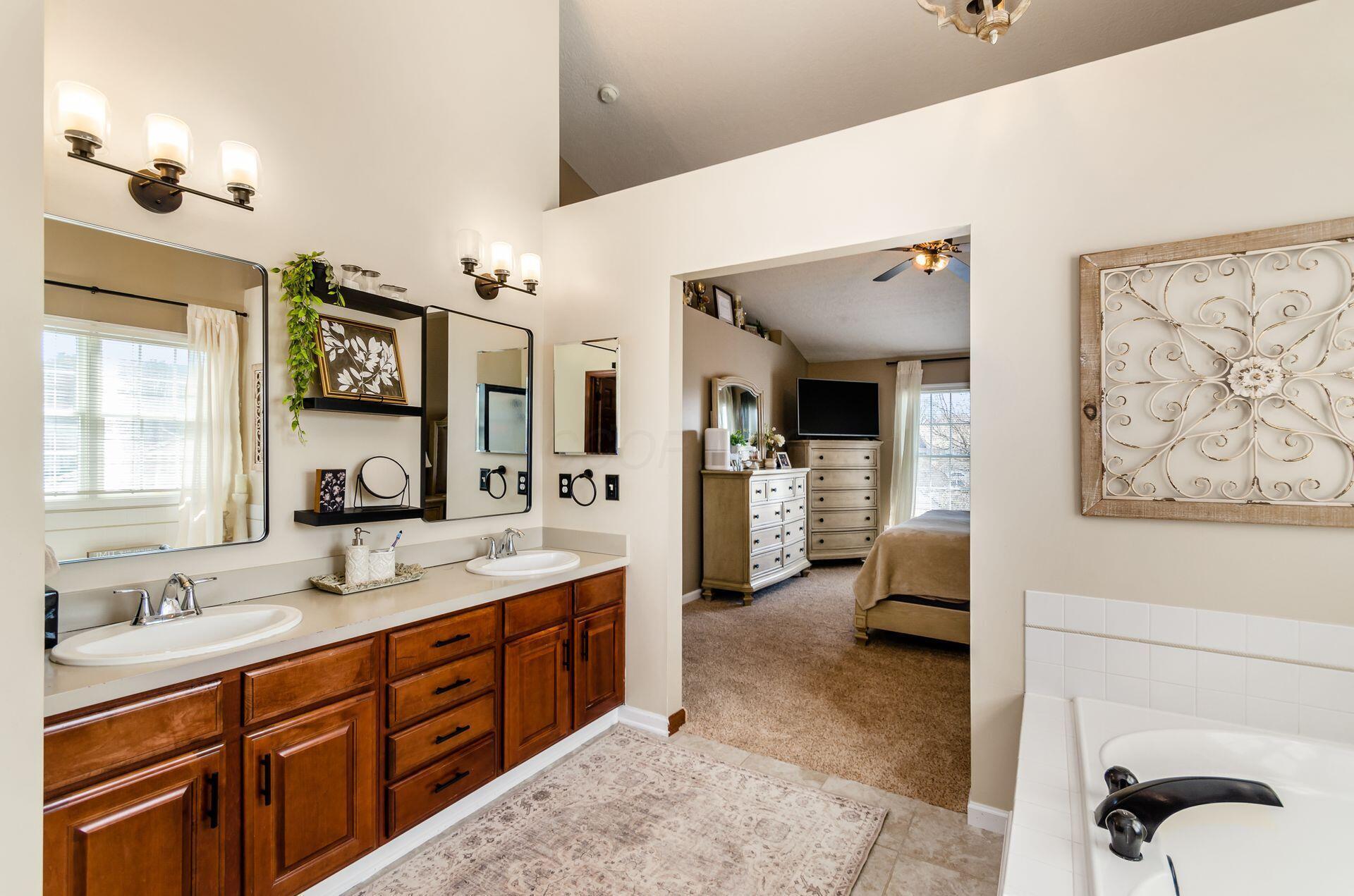 7481 Creek Court, Canal Winchester, Ohio image 33