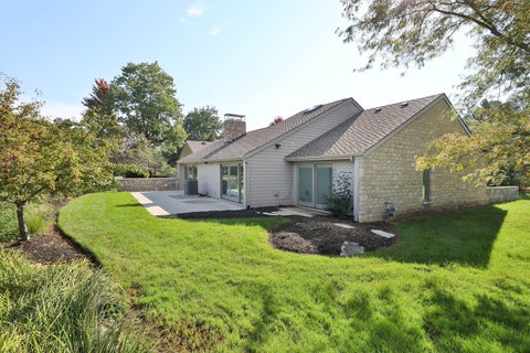 Photo of 5714 Strathmore Lane 25 #25, Dublin, OH 43017 (MLS # 226037516)