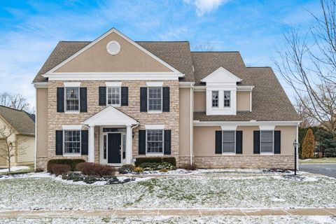 Photo of 2520 Kemperwood Drive, Blacklick, OH 43004 (MLS # 226002616)