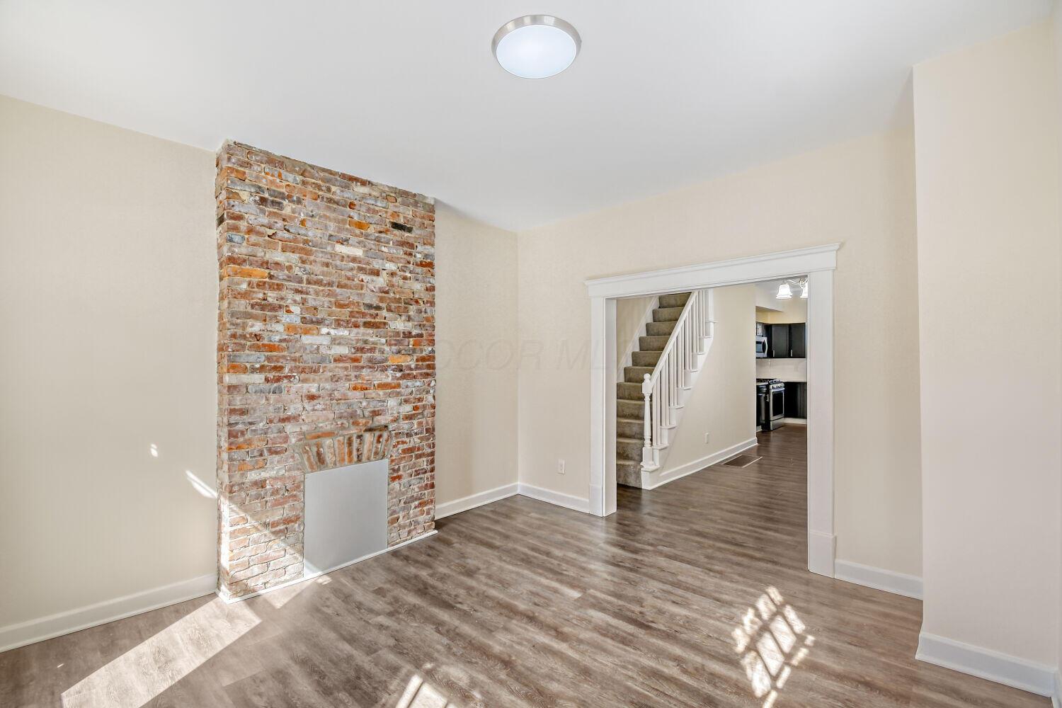 368 E Morrill Avenue 366