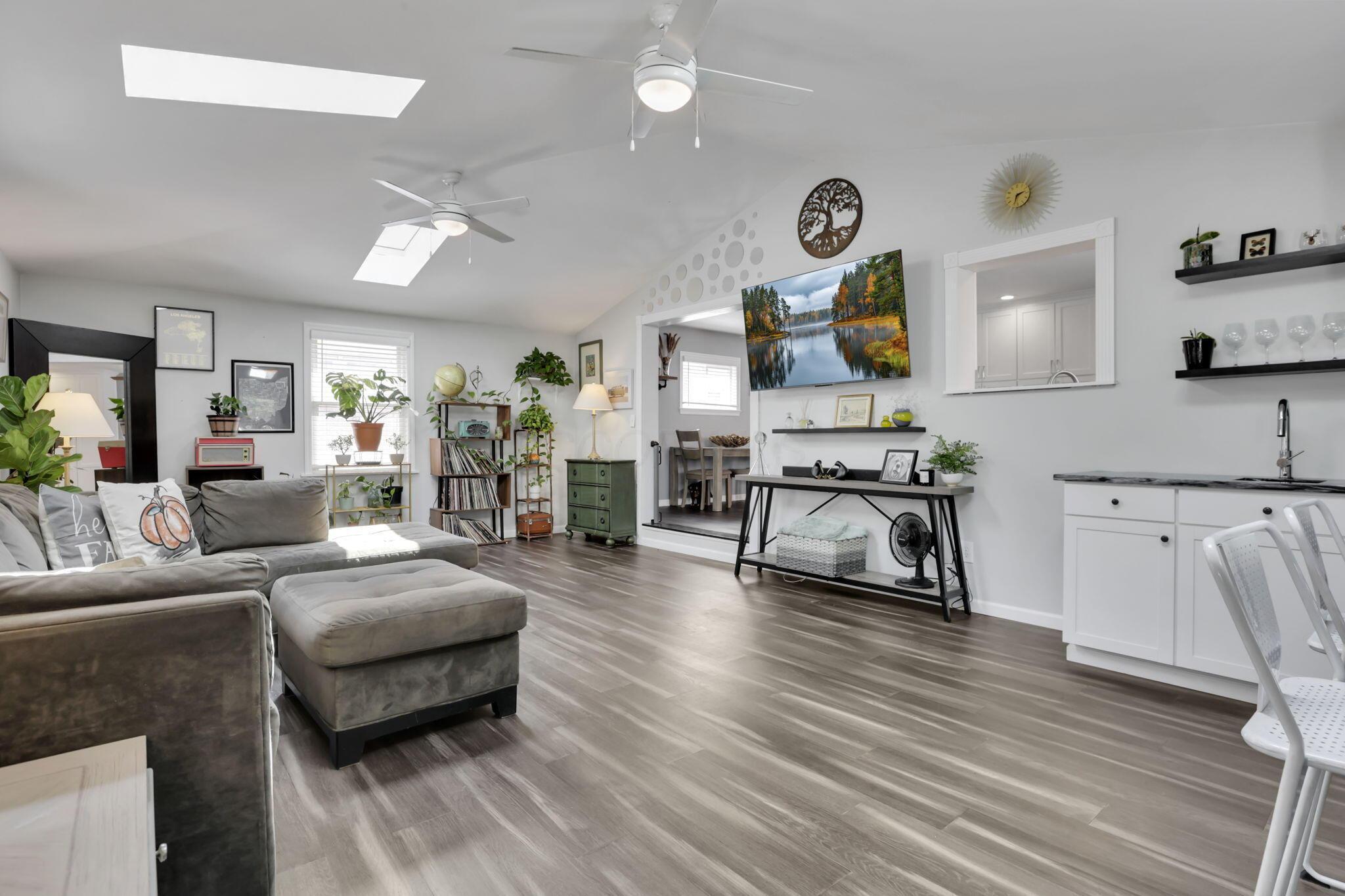 Columbus, Ohio 43212, United States, 3 Bedrooms Bedrooms, ,2 BathroomsBathrooms,Residential,Active,204404