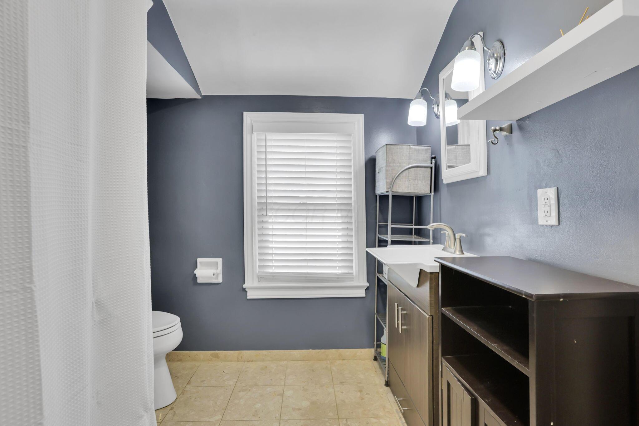 Columbus, Ohio 43212, United States, 3 Bedrooms Bedrooms, ,2 BathroomsBathrooms,Residential,Active,204404