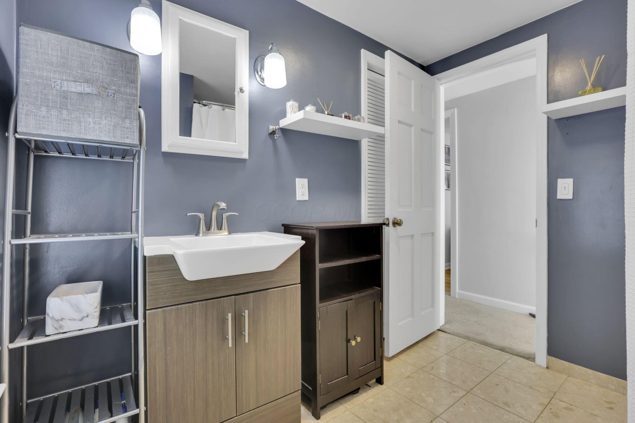 Columbus, Ohio 43212, United States, 3 Bedrooms Bedrooms, ,2 BathroomsBathrooms,Residential,Active,204404