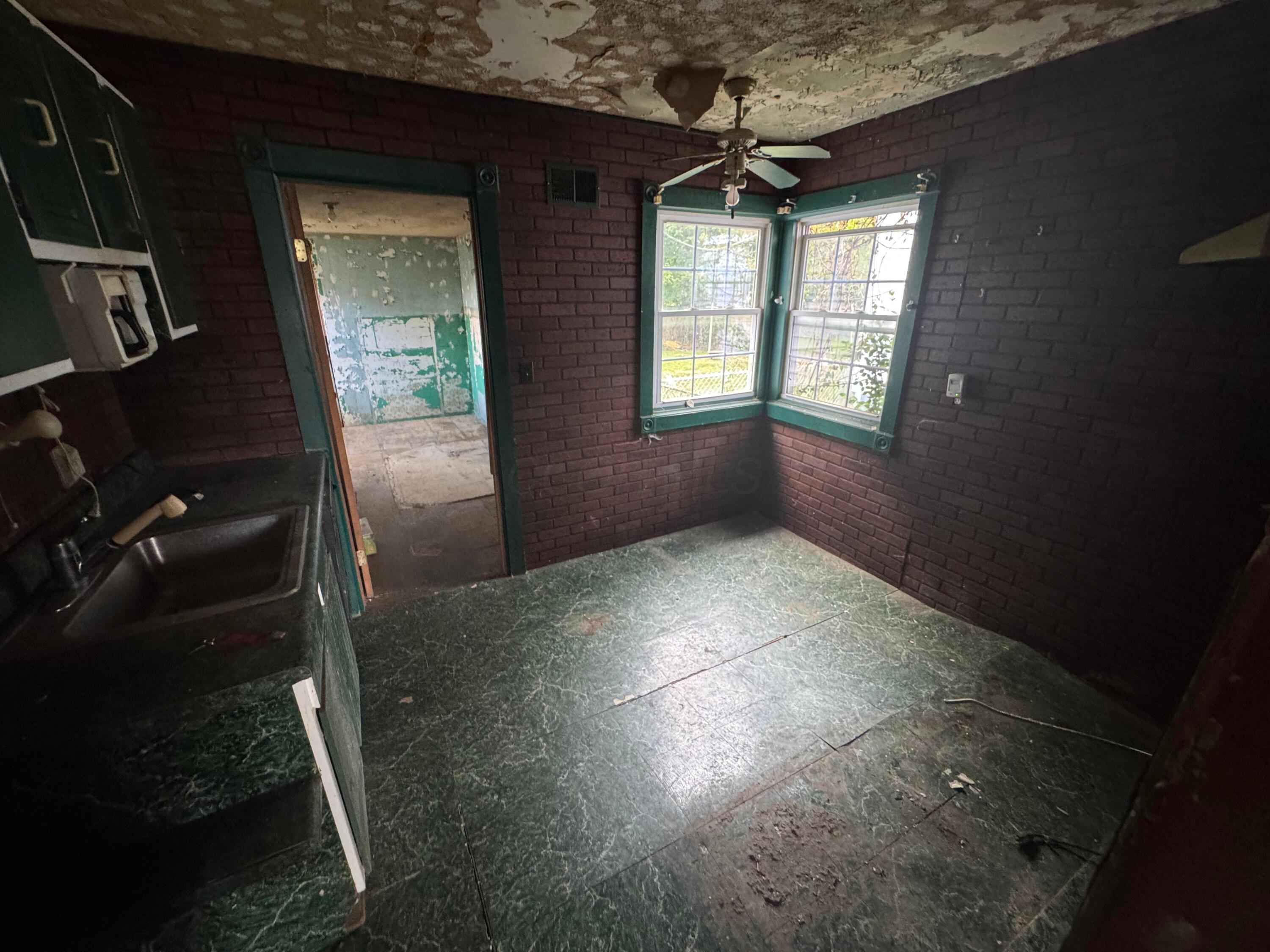 222 Gilcher Court, Sandusky, Ohio image 3