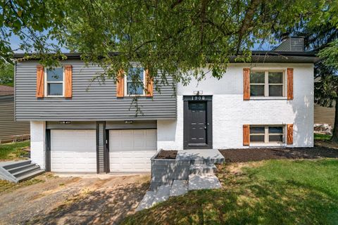 Photo of 1908 Lost Valley Road, Powell, OH 43065 (MLS # 225021458)