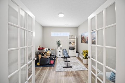 Tiny photo for 5744 Caulfield Lane, Dublin, OH 43016 (MLS # 225044829)