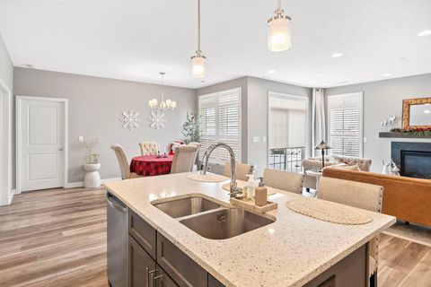 Tiny photo for 5744 Caulfield Lane, Dublin, OH 43016 (MLS # 225044829)