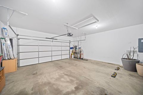 Tiny photo for 5744 Caulfield Lane, Dublin, OH 43016 (MLS # 225044829)