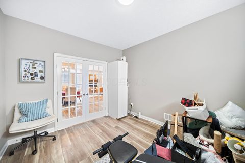 Tiny photo for 5744 Caulfield Lane, Dublin, OH 43016 (MLS # 225044829)