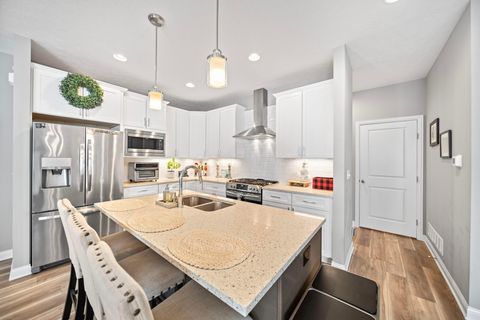 Tiny photo for 5744 Caulfield Lane, Dublin, OH 43016 (MLS # 225044829)