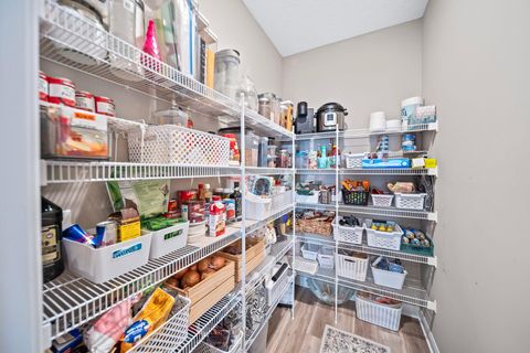 Tiny photo for 5744 Caulfield Lane, Dublin, OH 43016 (MLS # 225044829)