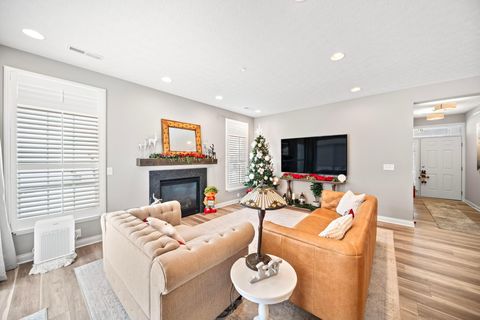 Tiny photo for 5744 Caulfield Lane, Dublin, OH 43016 (MLS # 225044829)