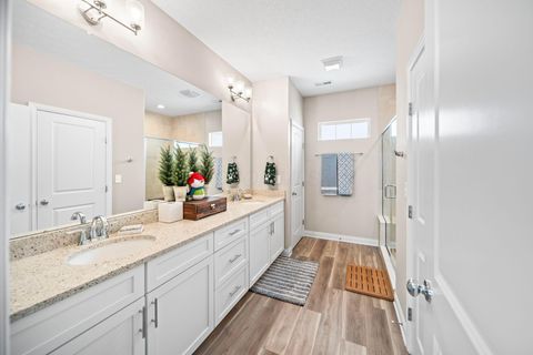 Tiny photo for 5744 Caulfield Lane, Dublin, OH 43016 (MLS # 225044829)