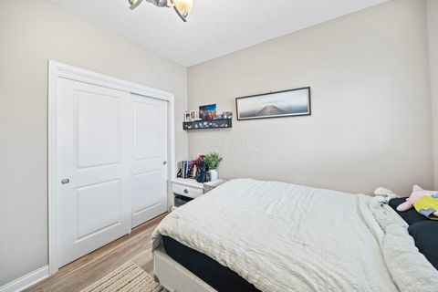 Tiny photo for 5744 Caulfield Lane, Dublin, OH 43016 (MLS # 225044829)