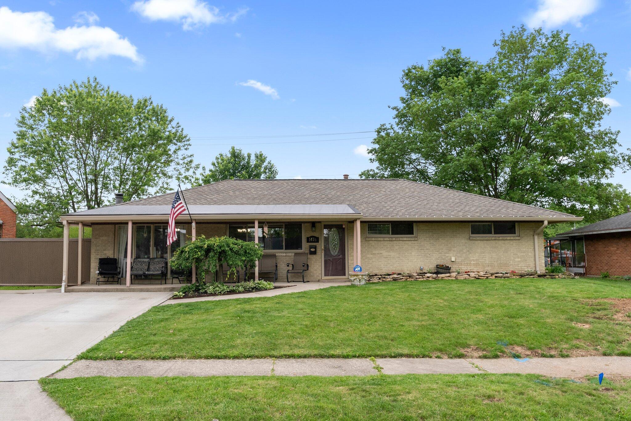 1476 Haft Drive, Reynoldsburg, Ohio image 2