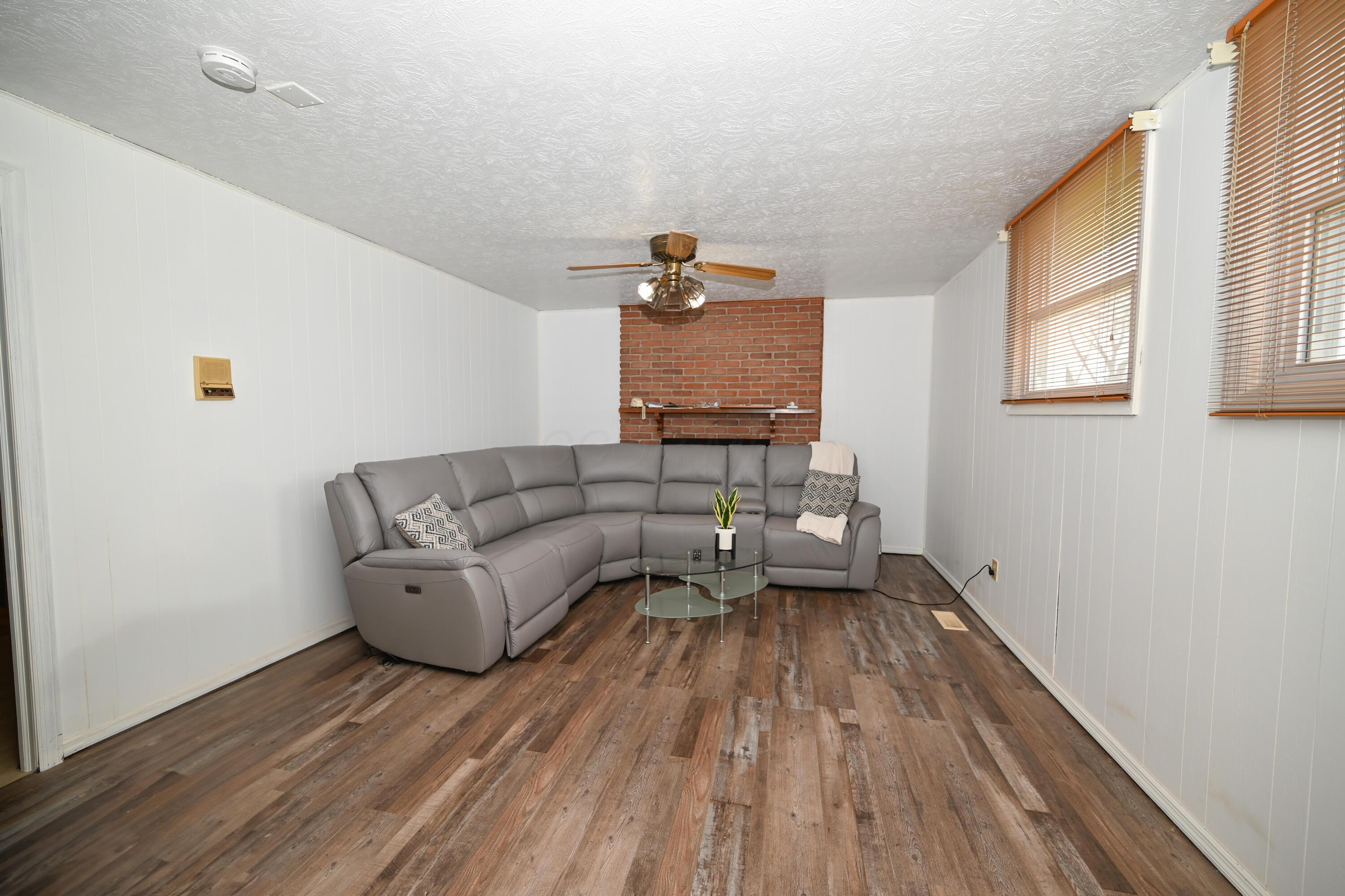 1035 Amboise Drive, Marion, Ohio image 11
