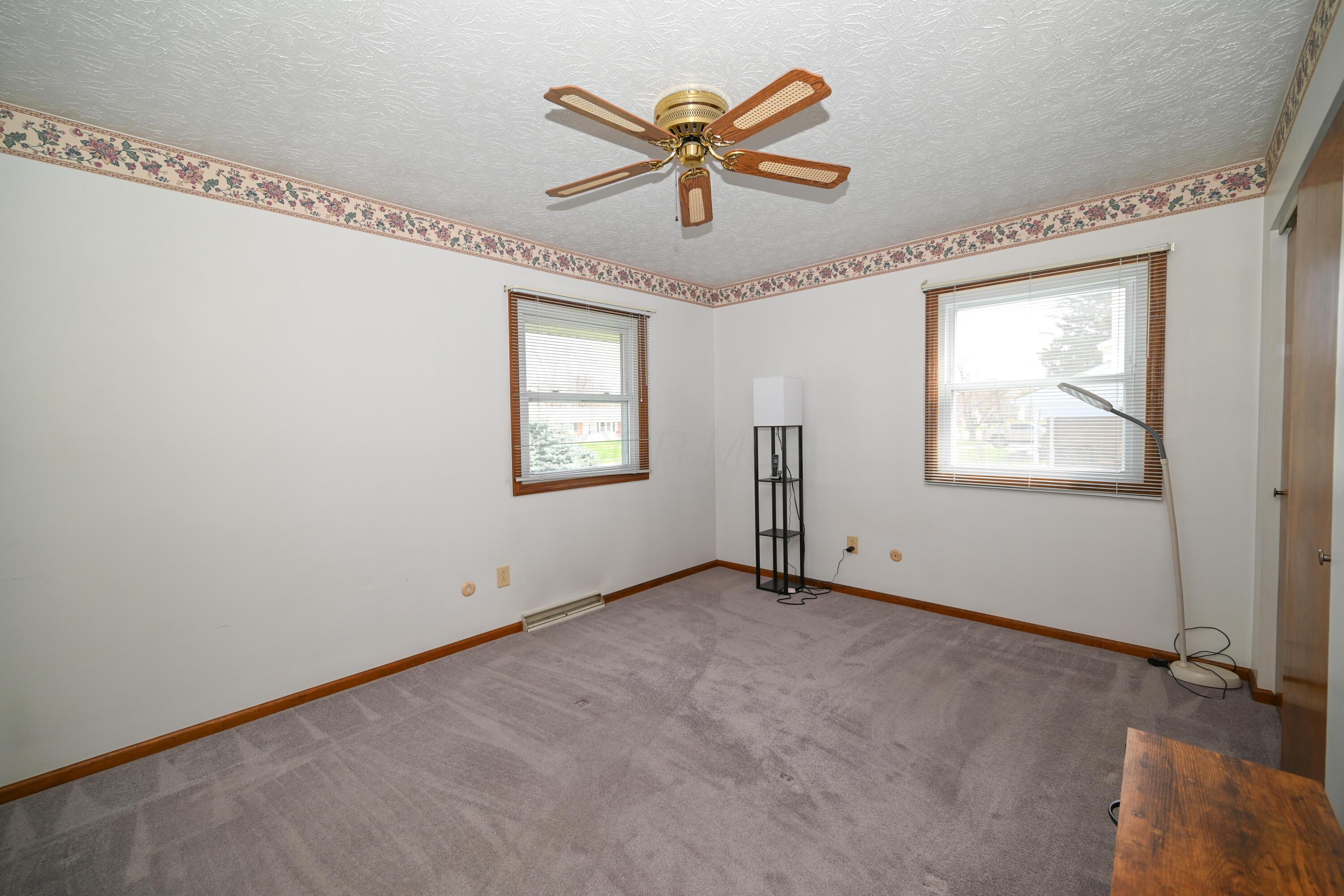 1035 Amboise Drive, Marion, Ohio image 24