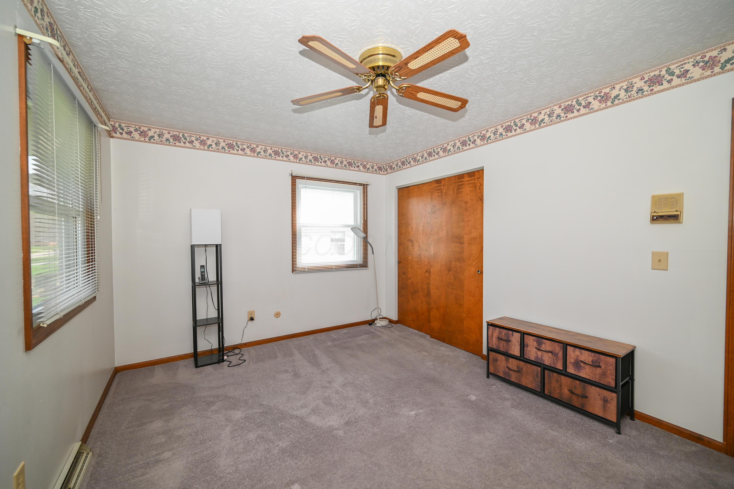 1035 Amboise Drive, Marion, Ohio image 25