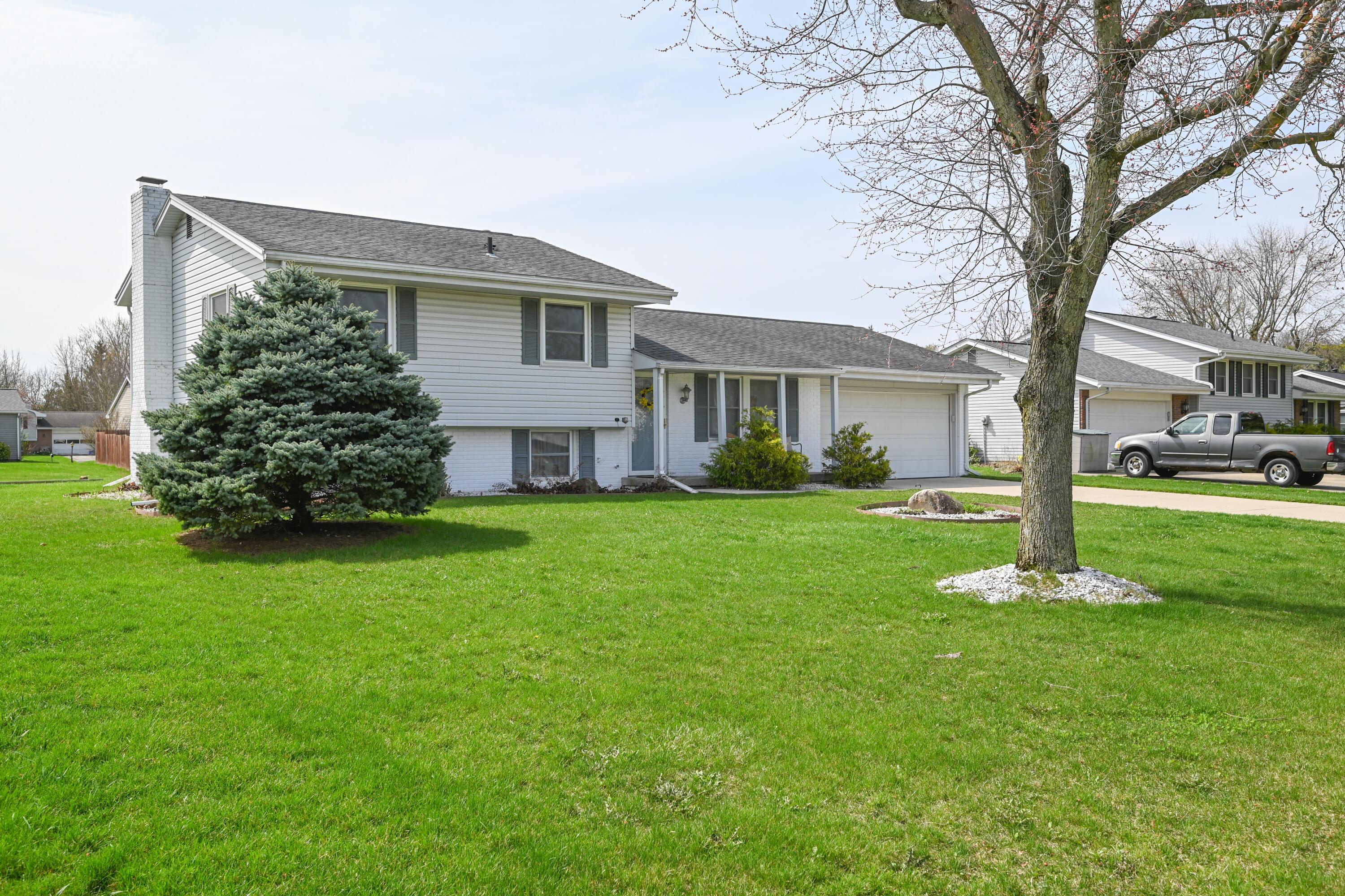 1035 Amboise Drive, Marion, Ohio image 5