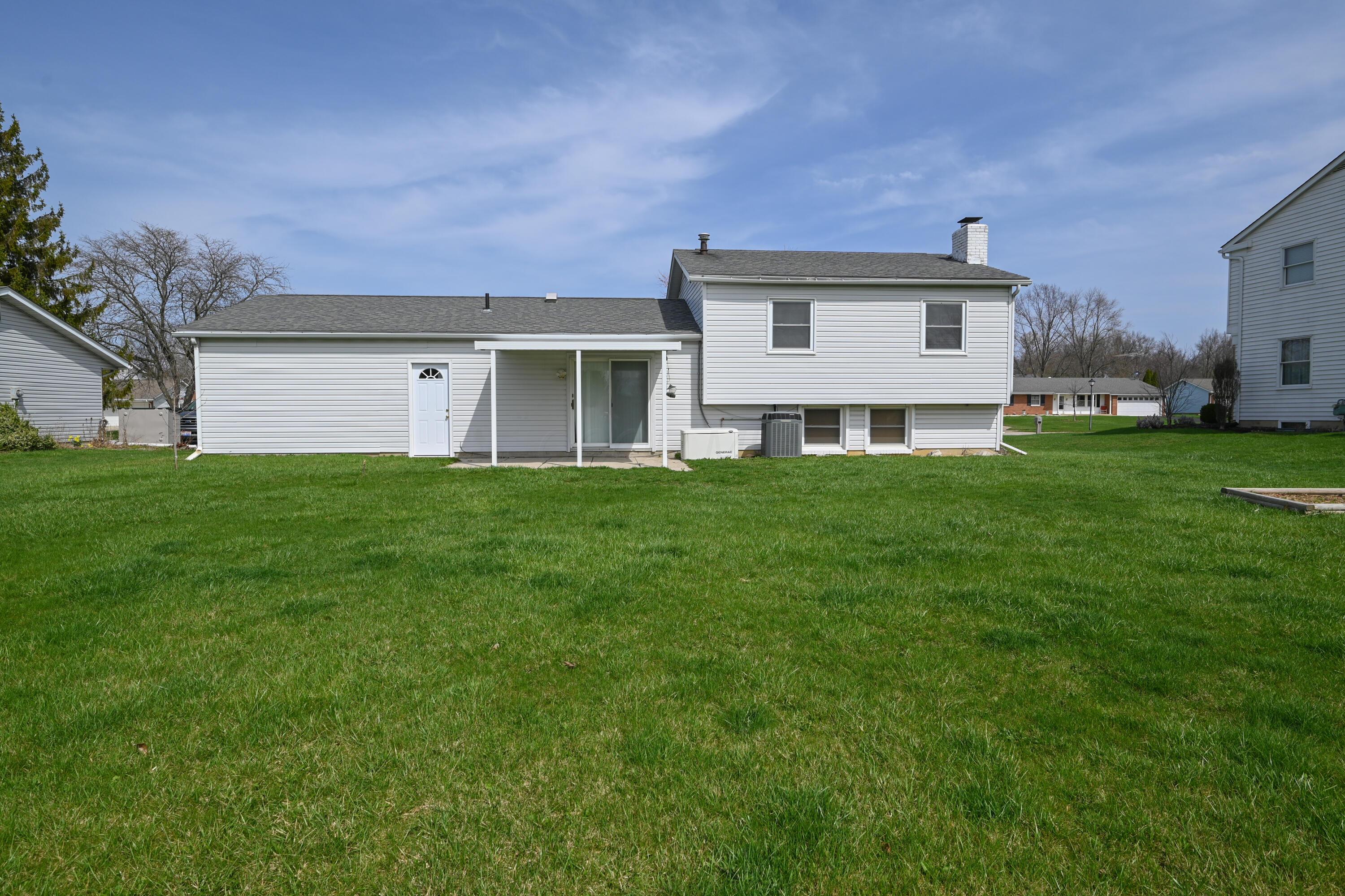 1035 Amboise Drive, Marion, Ohio image 34