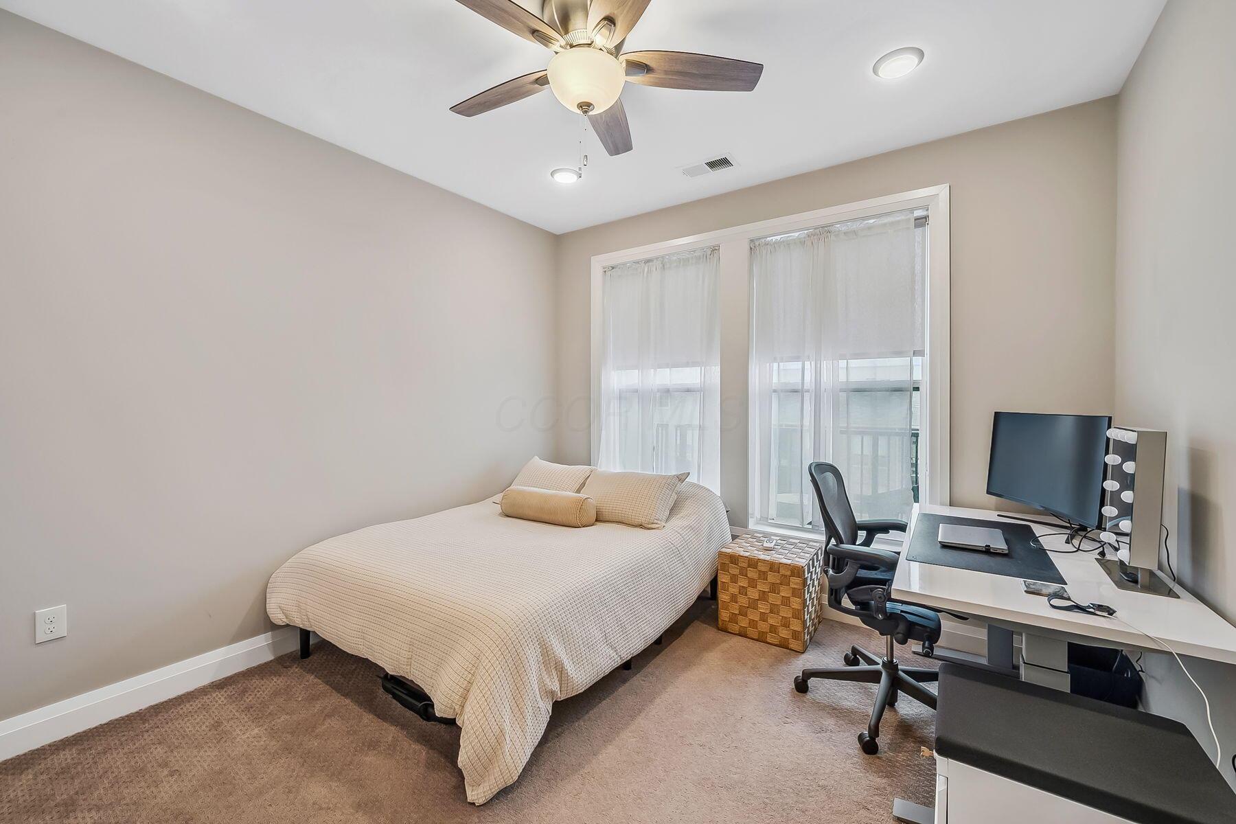 Columbus, Ohio 43215, United States, 2 Bedrooms Bedrooms, ,2 BathroomsBathrooms,Residential,Active,203027