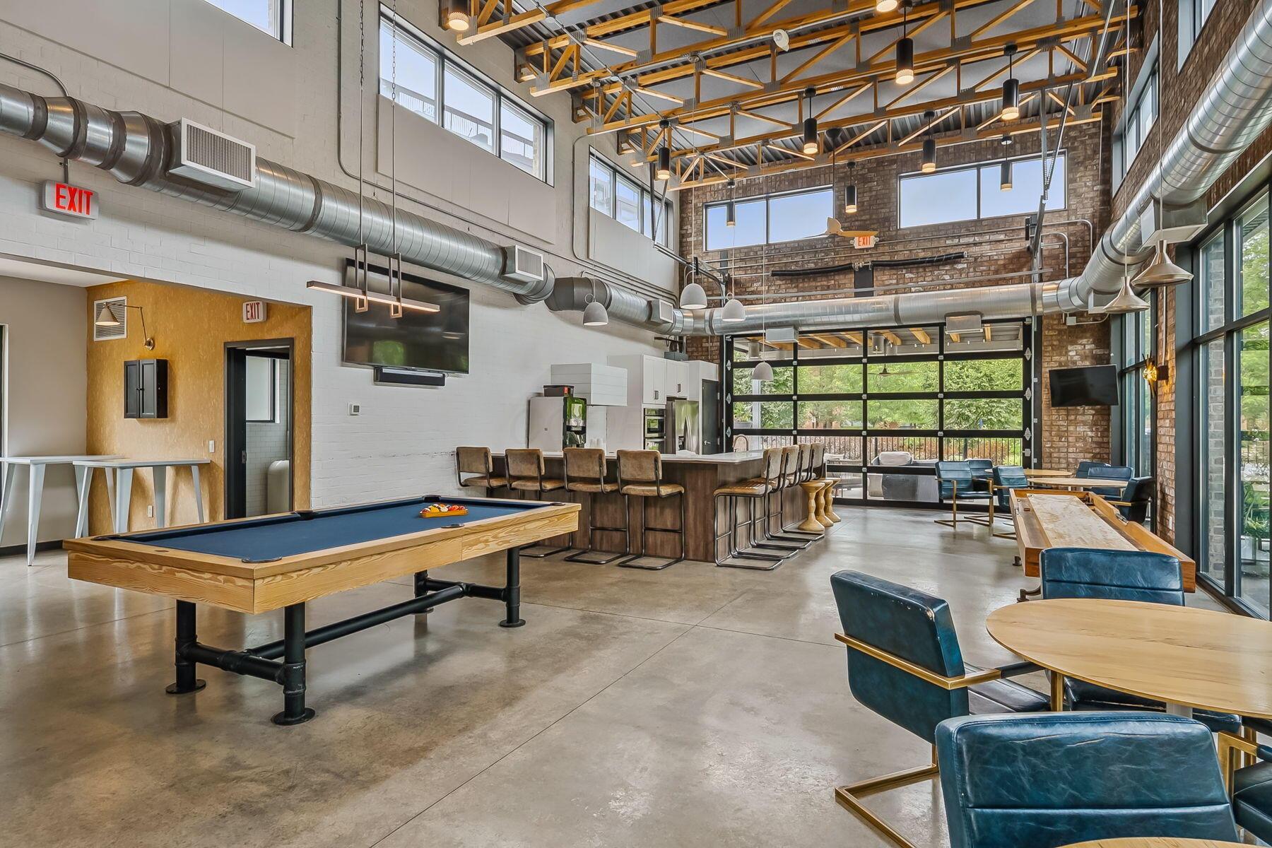 Columbus, Ohio 43215, United States, 2 Bedrooms Bedrooms, ,2 BathroomsBathrooms,Residential,Active,203027