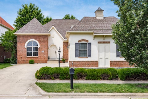 Homes For Sale - 7983 Oak Meadow Drive<br/> Dublin, OH 43016