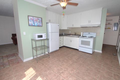 Tiny photo for 253 Washington Avenue, London, OH 43140 (MLS # 226012827)