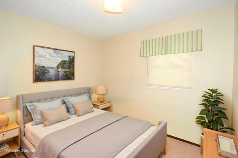 Tiny photo for 253 Washington Avenue, London, OH 43140 (MLS # 226012827)