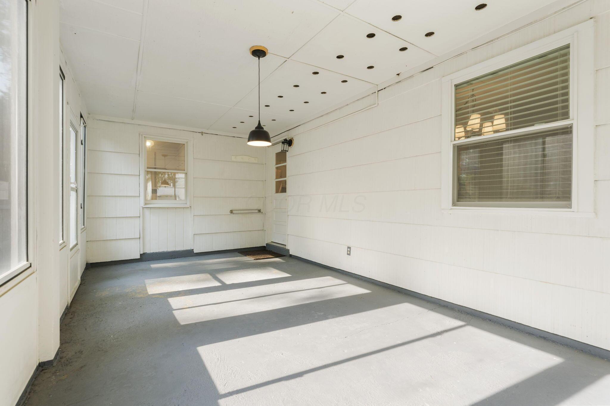 895 Caniff Road, Columbus, Ohio image 32