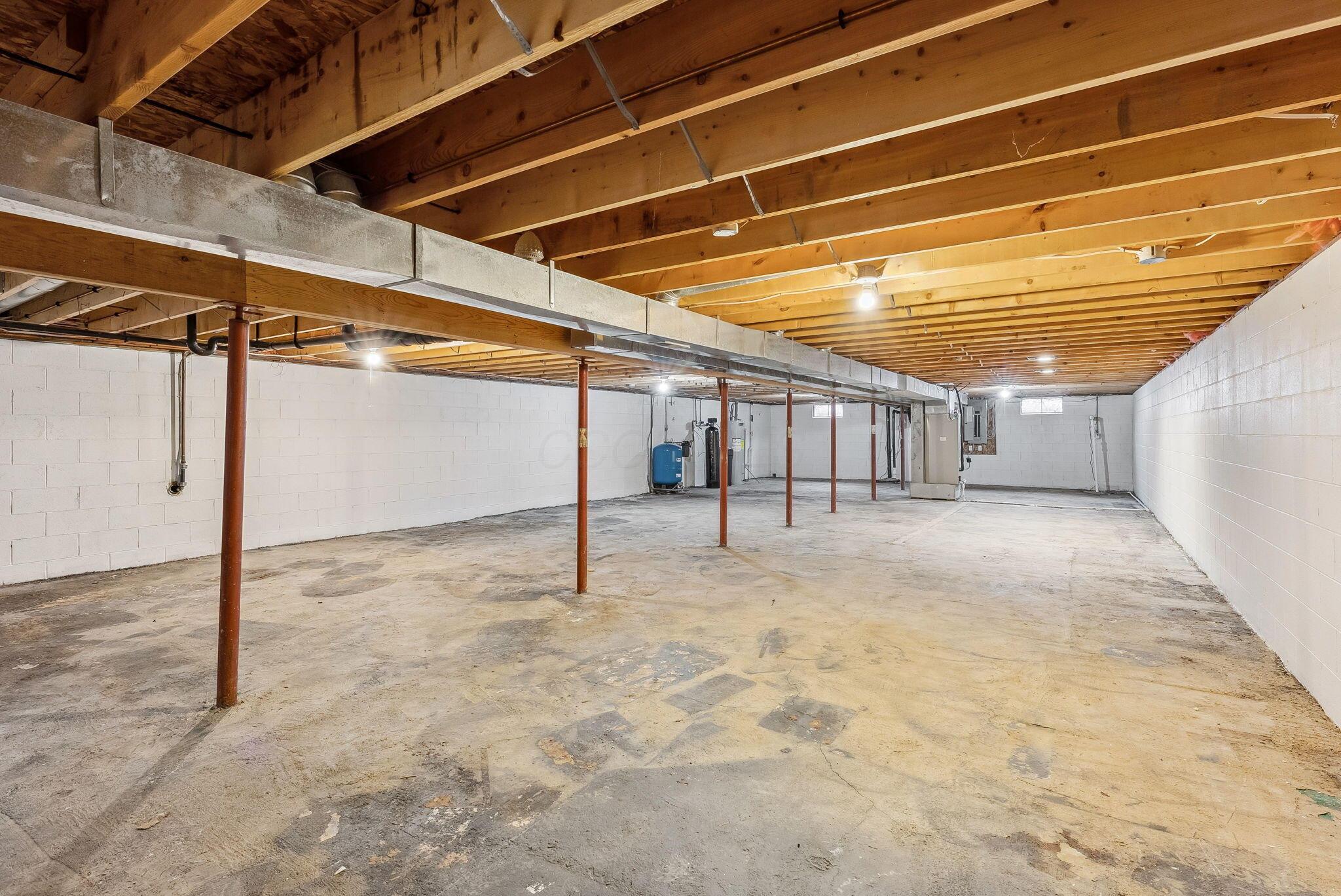 2851 Gratiot Road, Newark, Ohio image 35