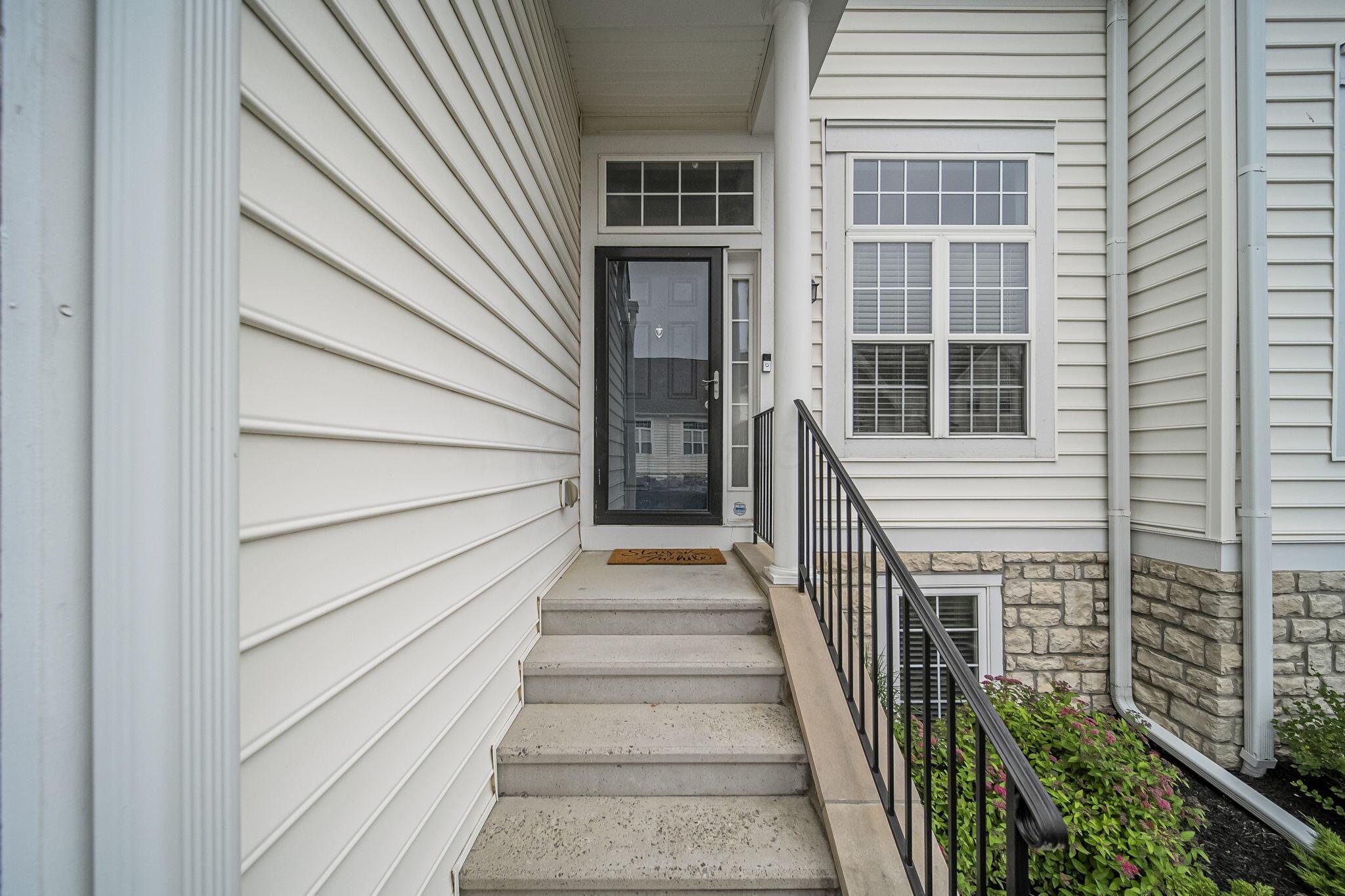 5994 Andrew John Drive, New Albany, Ohio image 2