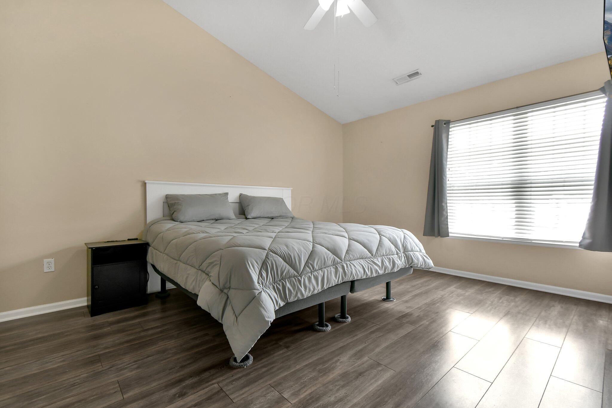 5870 Crooked Creek Boulevard, Grove City, Ohio image 23