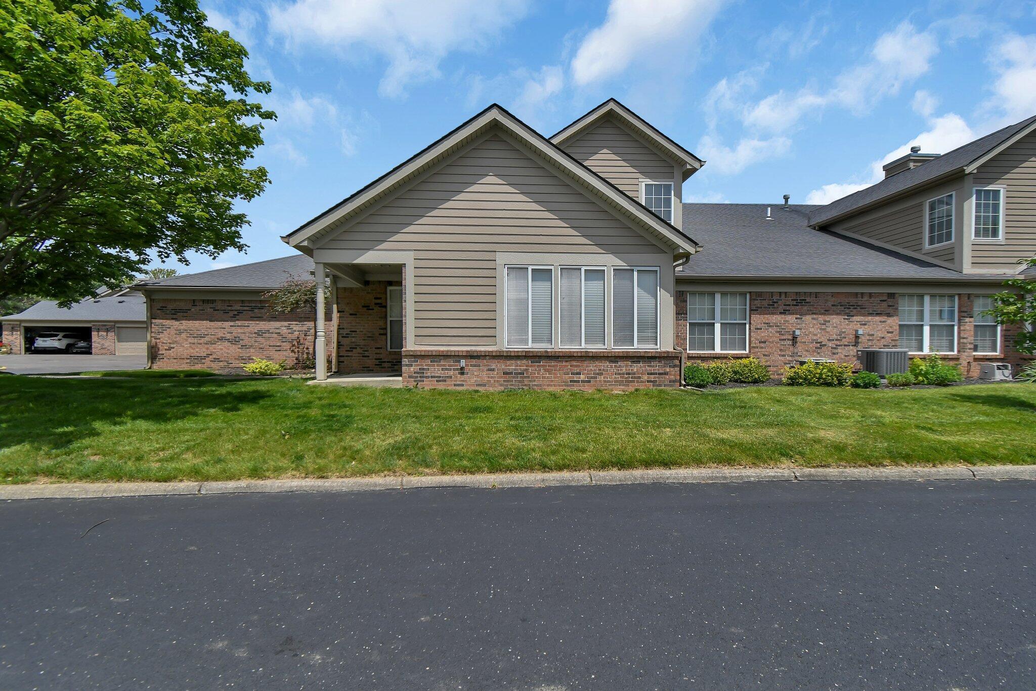 5870 Crooked Creek Boulevard, Grove City, Ohio image 6