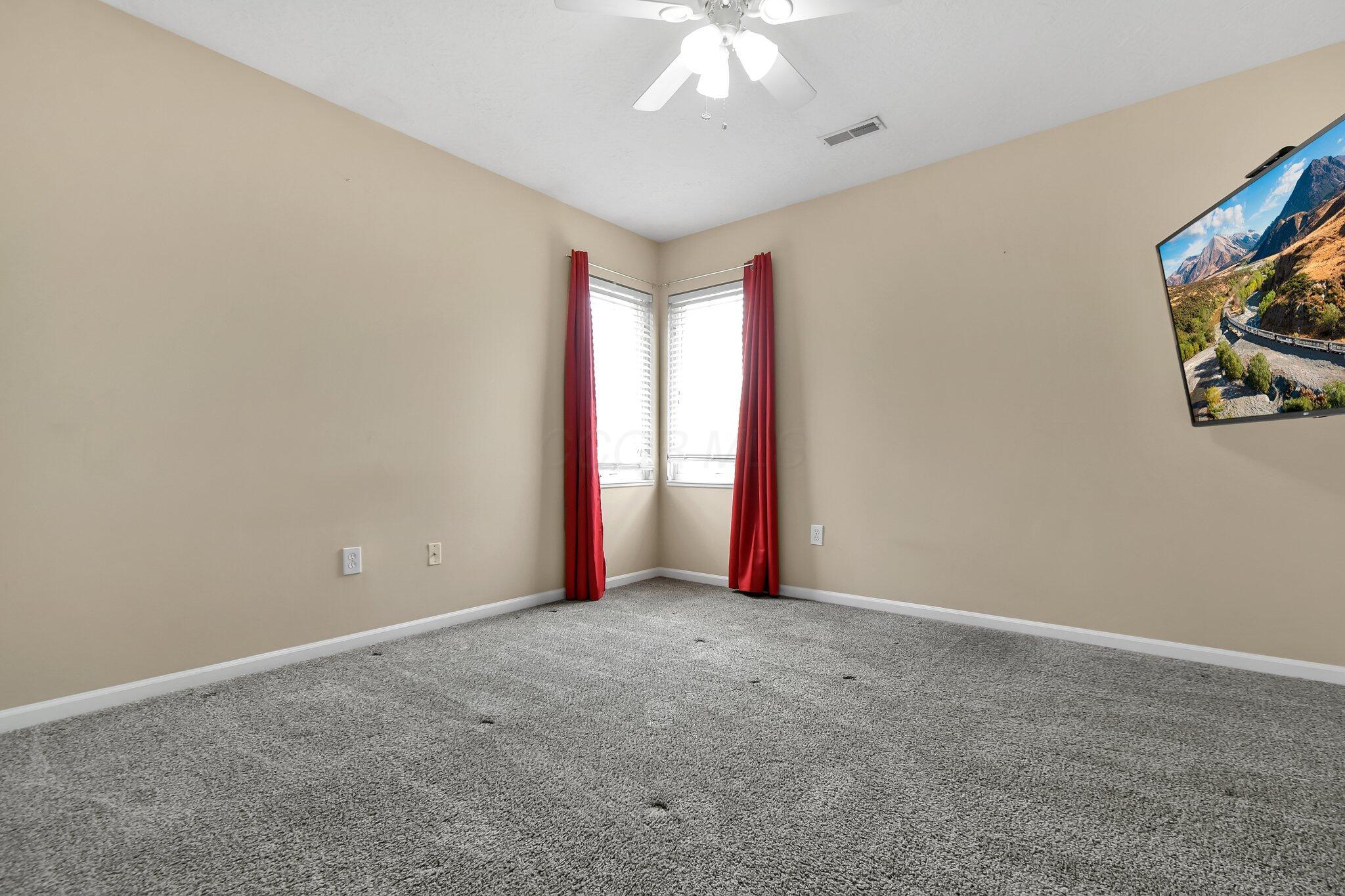 5870 Crooked Creek Boulevard, Grove City, Ohio image 31