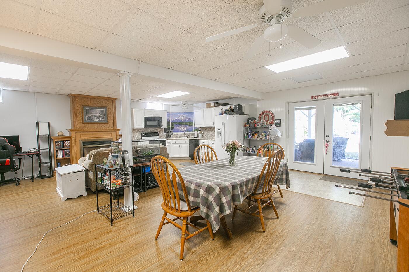 878 Winesap Drive, Howard, Ohio image 41