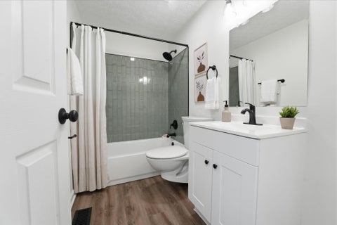 Tiny photo for 2390 Daleton Place, Columbus, OH 43232 (MLS # 226019044)