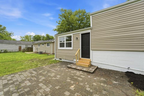 Tiny photo for 2390 Daleton Place, Columbus, OH 43232 (MLS # 226019044)