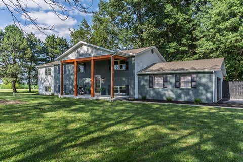 Photo of 6110 Holiday Lane, Dublin, OH 43016 (MLS # 226027908)