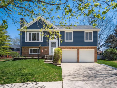 Photo of 4794 Augustus Court, Hilliard, OH 43026 (MLS # 226011065)