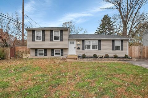 Photo of 4940 Brewster Drive, Columbus, OH 43232 (MLS # 225043904)